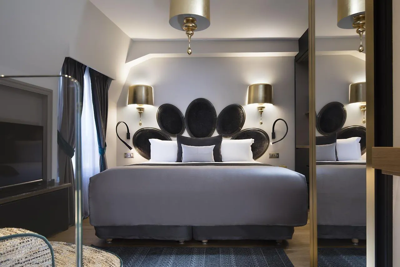 ****  Hotel Lumen Paris Louvre France