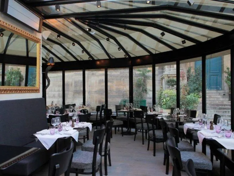 Hotel Lumen Paris Louvre