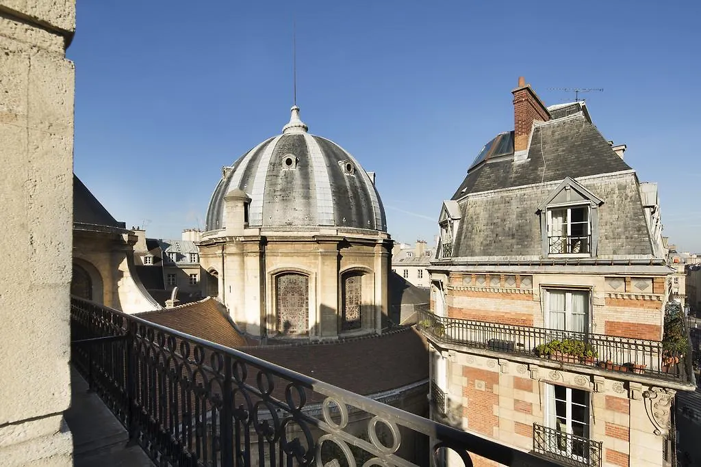 Hotel Lumen Paris Louvre