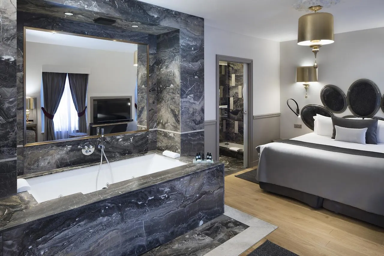 ****  Hotel Lumen Paris Louvre France