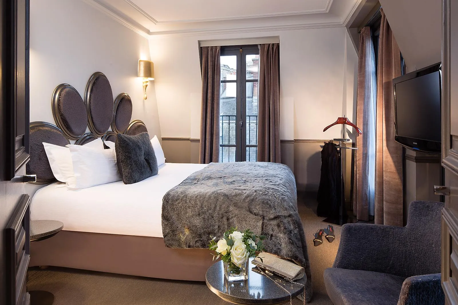 Hotel Lumen Paris Louvre