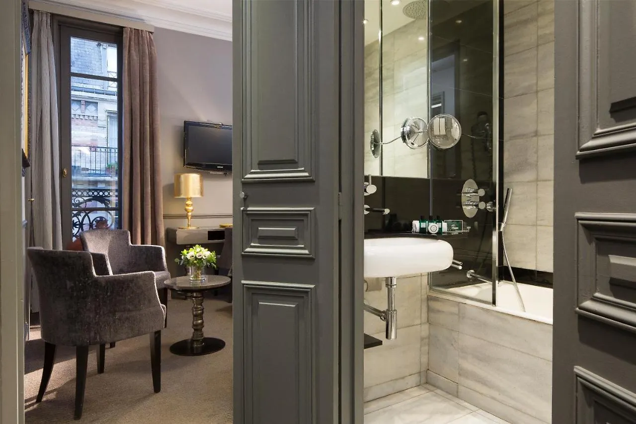 Hotel Lumen Paris Louvre