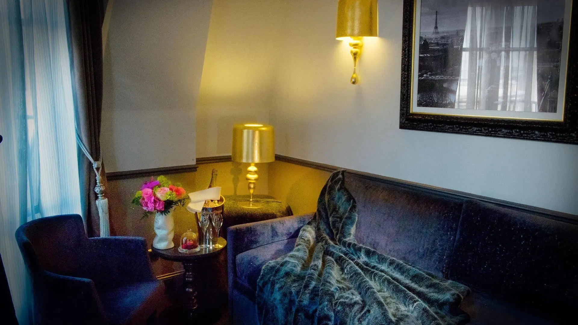 Hotel Lumen Paris Louvre